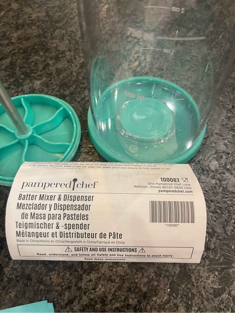 Pampered Chef Batter Mixer & Dispenser - Teal